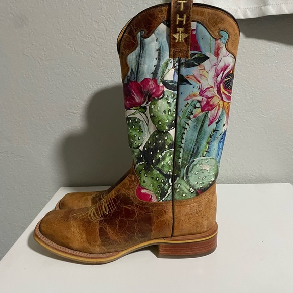 Tin Haul Women’s Cowgirl Boots - Picture 6 of 6